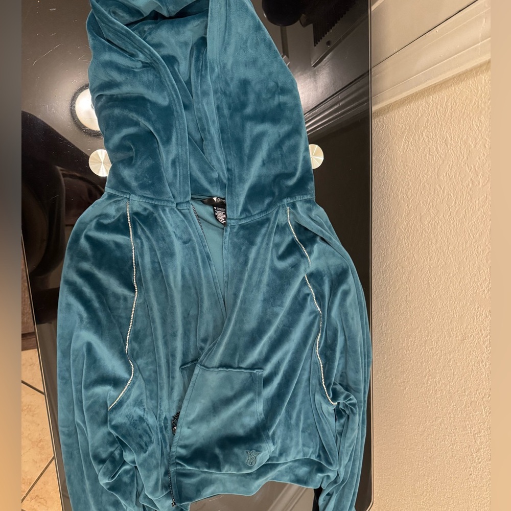 LIMITED EDITION VS VELOUR TRACKSUIT WITH RHINESTONES